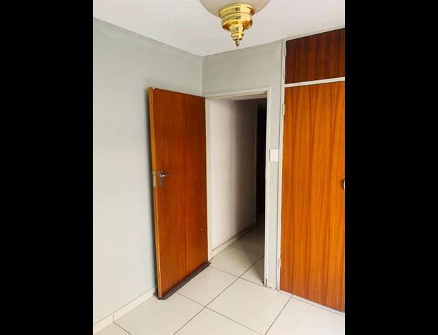 3 BEDROOM APARTMENT FOR SALE IN SUNNYSIDE